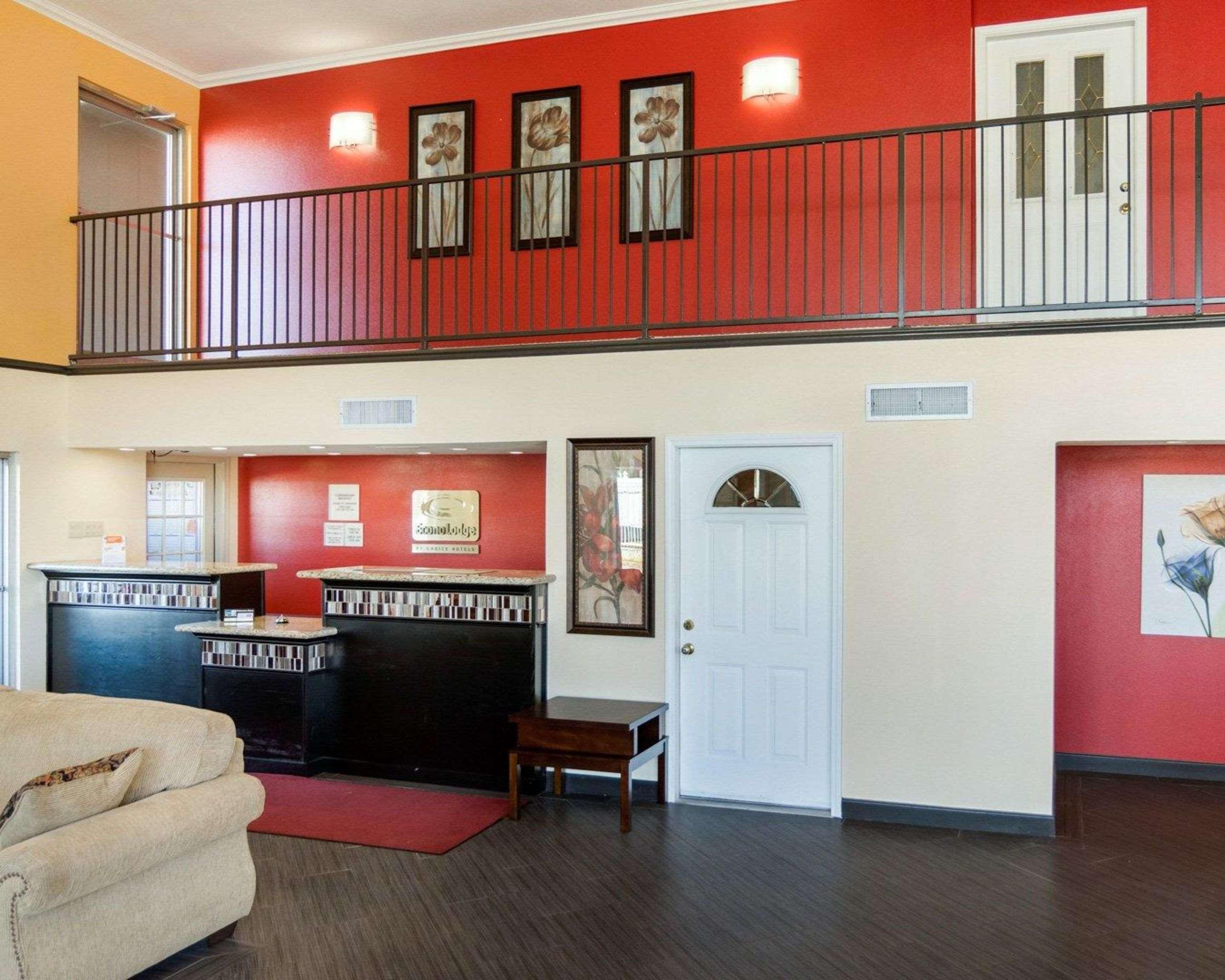 Homestay Inn & Suites Расселлвилл Экстерьер фото