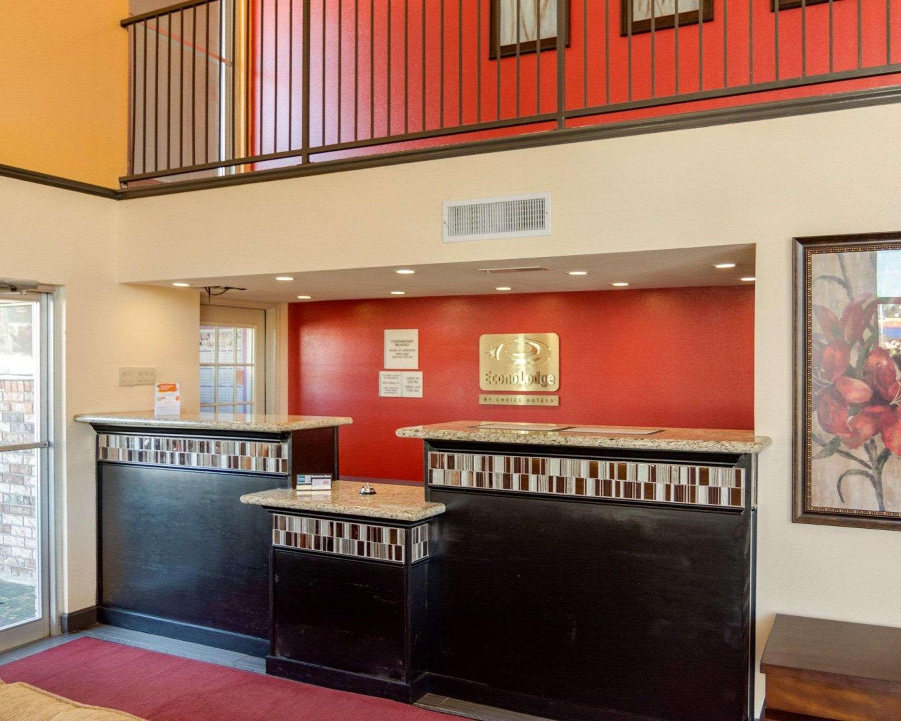 Homestay Inn & Suites Расселлвилл Экстерьер фото